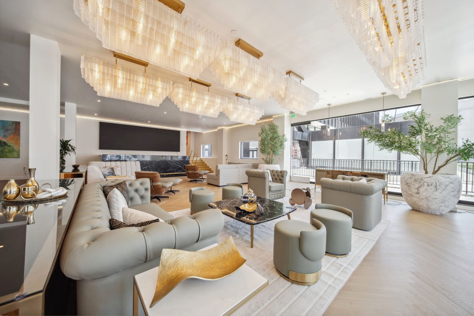 Sydenham Clinic, Beverly Hills lounge