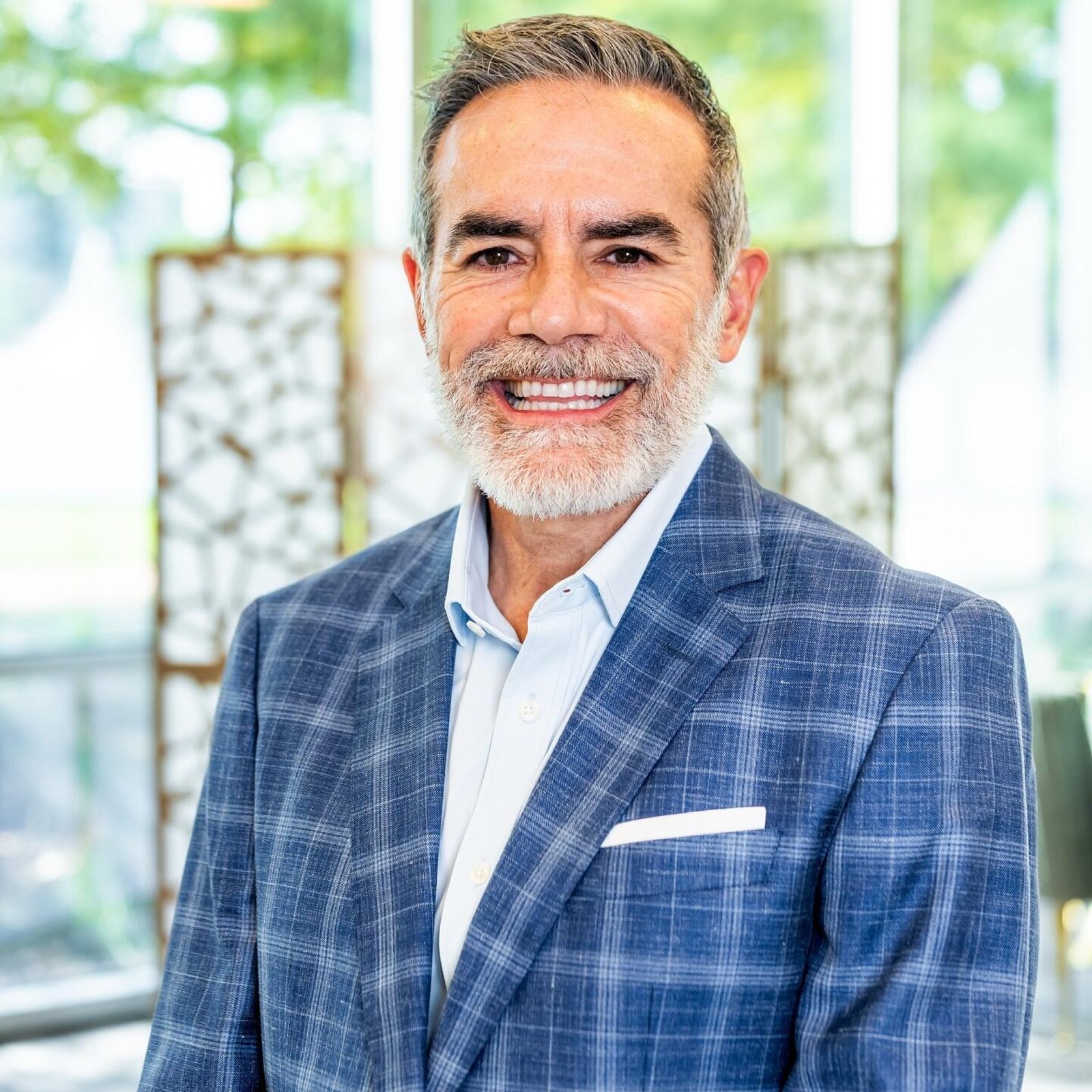 Dr. Rafael Lugo